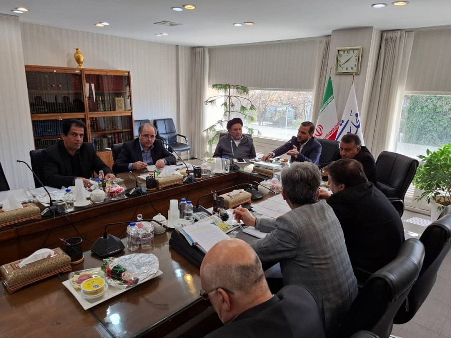 شکسته شدن قفل پرداخت حق آلایندگی در خوزستان از سوی شرکت های نفتی استان های همجوار/ شرکت توسعه نیشکر مکلف به پرداخت عوارض آلایندگی شد/ پرداخت مابه التفاوت حق آلایندگی فولاد خوزستان به حساب دهیاری ها و شهرداری های حوزه انتخابیه